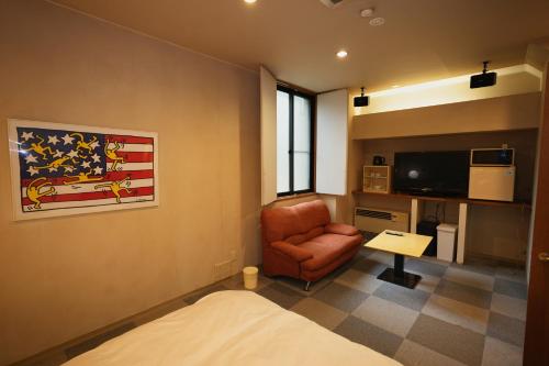 room detail thumbnail 1