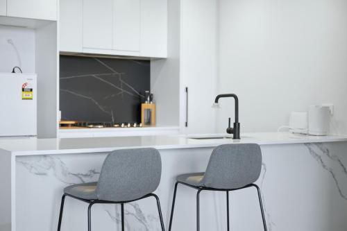 Luxury 2BR Stay near Olympic Park Parramatta FREE Parking in Dundas Valley