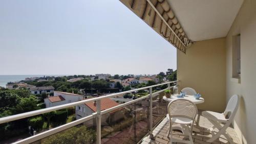 Royan - APPARTEMENT VUE MER - proximité plage et parking privatif - image 2