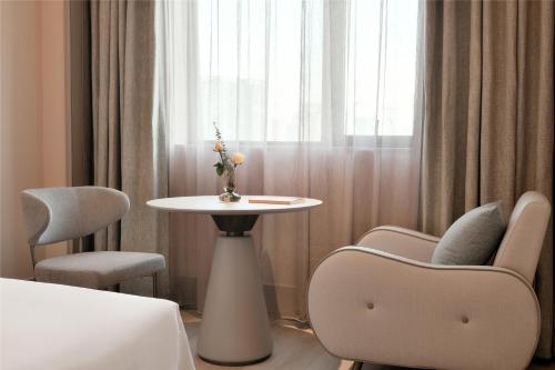 Mercure Chengdu Kuanzhai Alley Central – Chengdu, IL