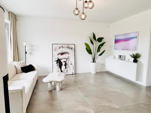 客房, Apartment LilaMoon Unna Dortmund Flughafen Parkplatz Netflix Disney plus 80qm Erdgeschoss in 烏納