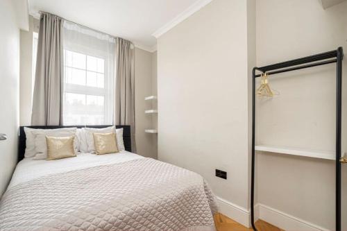 Sussex Gardens Hyde Park - image 3