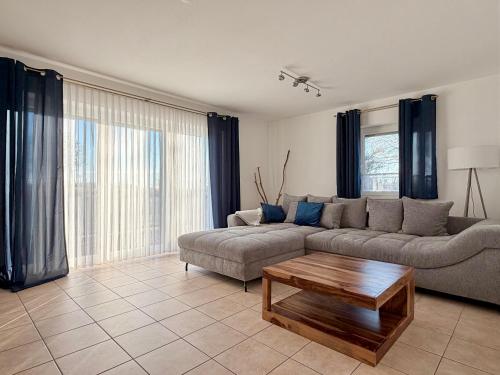 Ferienwohnung Muschel 1 mit Terrasse und Garten, Bensersiel in Holtgast, Deutschland