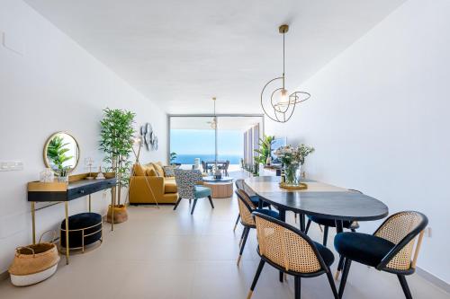 kawasan lounge/TV kongsi, Stupa Hills XI - The Nest Amazing Sea Views in La Capellania