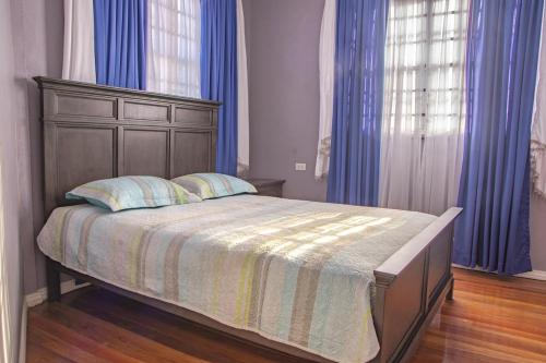Garden View Villa - image 5