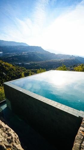 Fay Retreat in Aaqoura