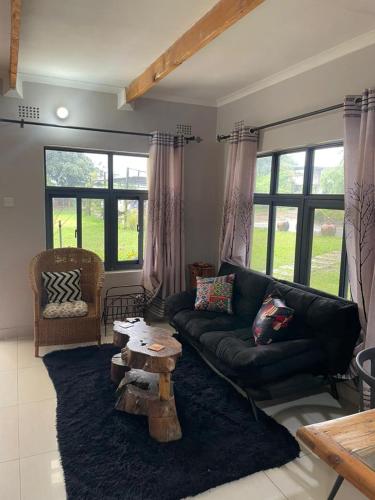 Pamadzi Farm House - image 4