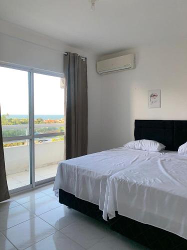 2 bedrooms, 5 beds