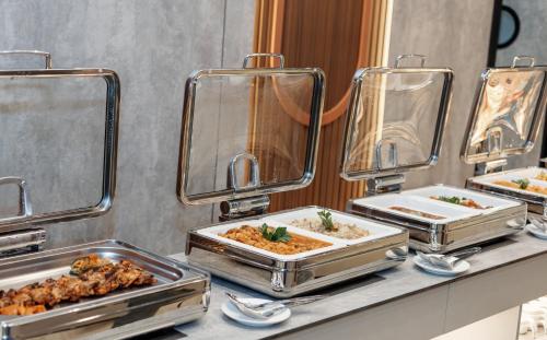 Restaurant, West Plaza Hotel in Uralsk