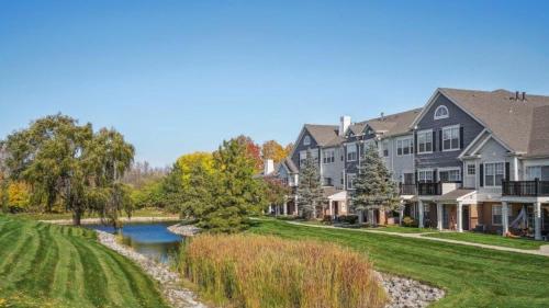 Iekārtas, Landing Incredible 1BD Pool Tennis Court in West Dundee (IL)