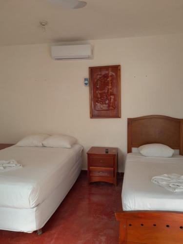 1 double bed, 1 twin bed