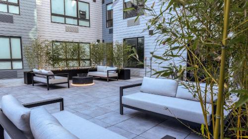 บริการและสิ่งอำนวยความสะดวก, Landing Incredible 2BD Rooftop Lounge in การ์เตอเรต (NJ)