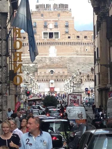 Small Navona Studio - image 14