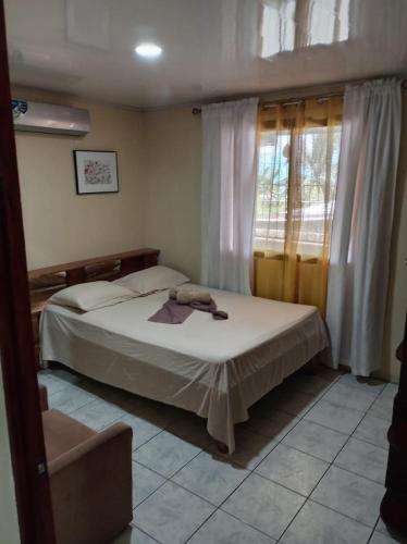 HOSTEL CASA MARINA in Puerto Limon