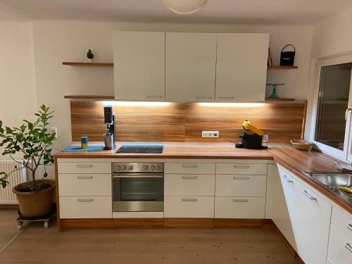 Villa Zaubertal Linz - Viel Raum - 86m2 fur Familie, Natur & Arbeit nahe der Stadt in Leonding