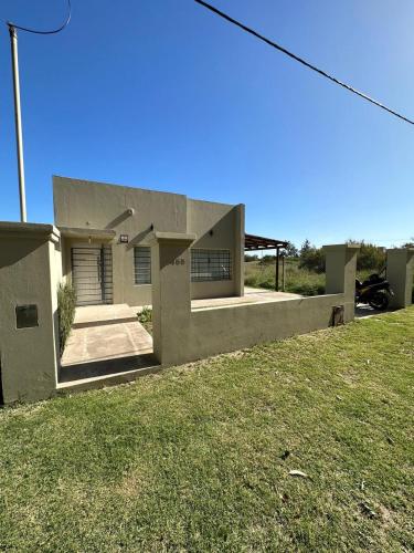 Casa 5 cuadras del mar con pileta