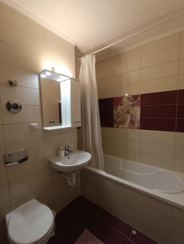 MCC Residence BV - image 3