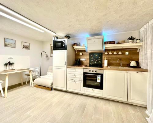 New comfortable and cute one-room apartment of 33 m2, Lubiana
