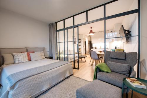 Ліжко, Nadmorska Florina Q4Apartments in Леба