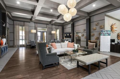 Einrichtungen, Landing Stunning 3BD Gym Pool in Plano (TX)