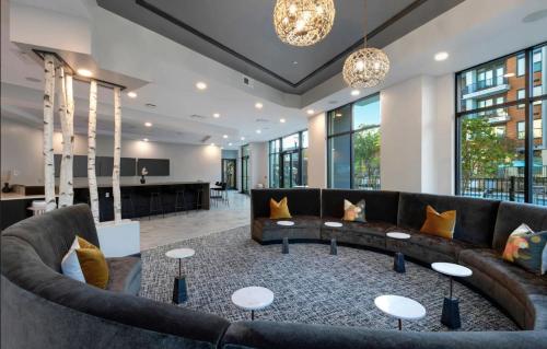 Facilities, Landing Modern Studio Clubhouse Pool in Kirkwood