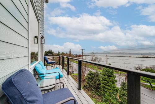 Astoria Home Base w/ River Views, 3 Mi to Dtwn! – khách sạn tại Astoria