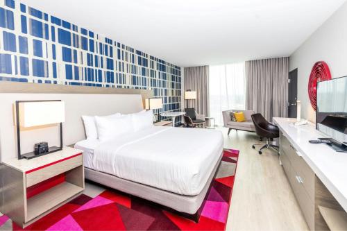 The Summit Hotel - image 24