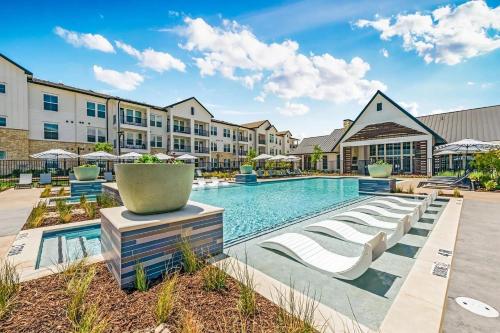 Létesítmények, Landing Apartments - Atlas Bluewood in Celina (TX)