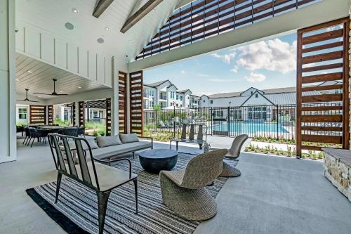 Létesítmények, Landing Apartments - Atlas Bluewood in Celina (TX)