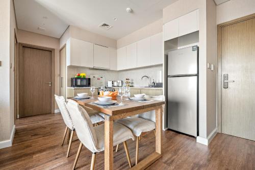 VayK -Downtown Dubai Chic 1BR Retreat - image 4