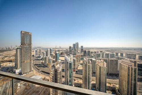 VayK -Downtown Dubai Chic 1BR Retreat - image 13