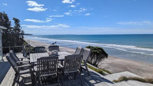 Gorgeous Beach House in Maketu