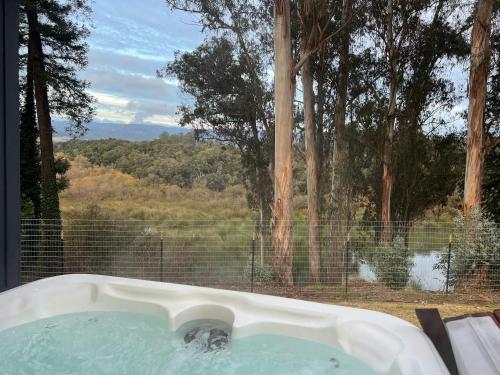 Hot tub, Secluded Lake Cottage with Hot Tub in Watsonville (CA)