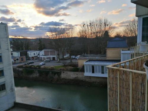 Appartement Lumineux in 色當