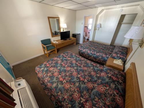 Relax Inn - image 5