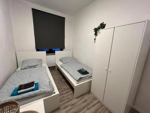 Monteur & Ferienwohnung mit Balkon, 3 Schlafzimmer & Platz für 6 Personen in Bremerhaven, Deutschland