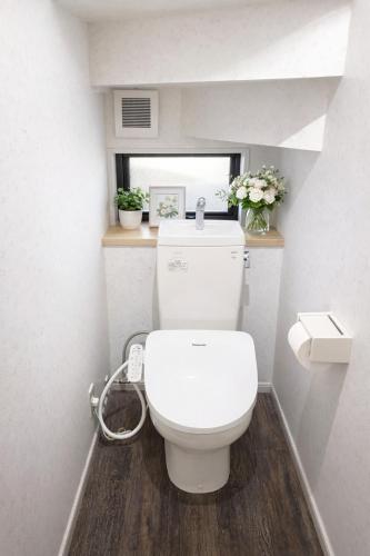 Prime Shinjuku - 12min to Kabukicho - Quiet Park Area - Entire House - 3BD 6Beds - 70 sqm 750 sqft