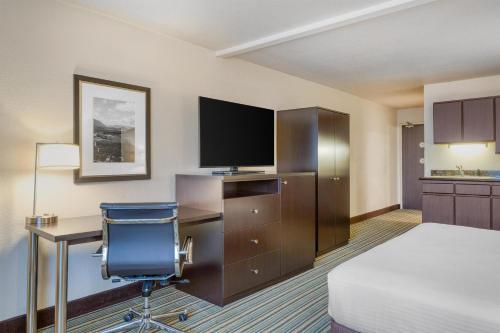 Best Western Alderwood - main image
