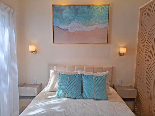 New Elegant Studio with Pool, Garden & Comfort