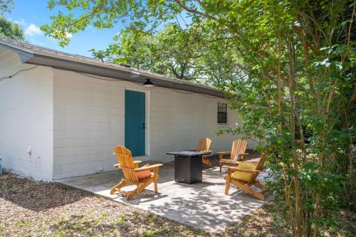 Koala Cafe Fire Pit BBQ Kid Ready in Myrtle Grove