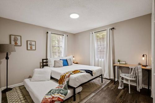 Cozy Hideaway fire pit bbq kid & dog friendly in Myrtle Grove
