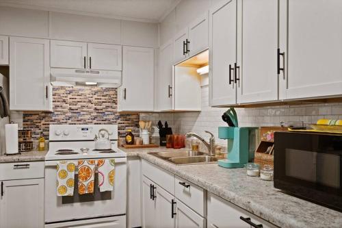 Cozy Hideaway fire pit bbq kid & dog friendly in Myrtle Grove