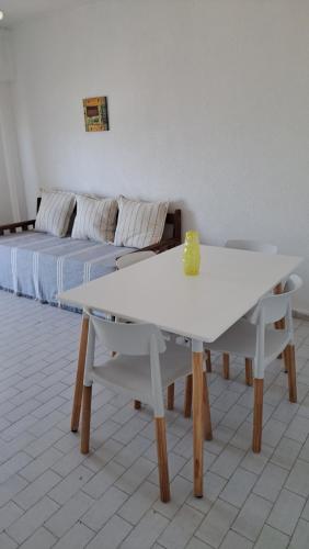 2 ambientes en San Bernardo a media cuadra del mal