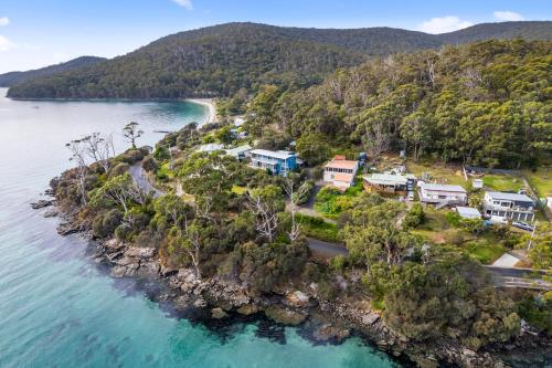 Tide & Timber - Adventure Bay - Bruny Island