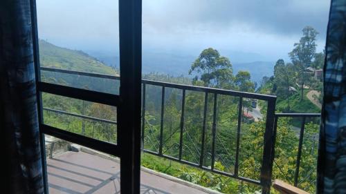 Thumb Up Family Rest - Badulla Thumb Up Family Rest - Badulla