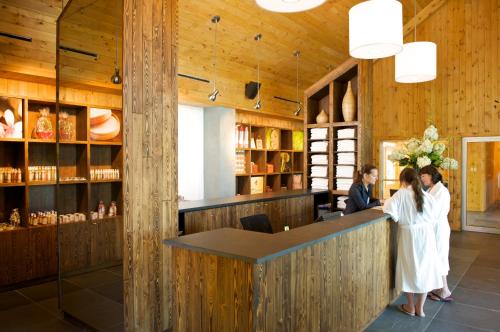 สปา, ซาคาโคมี โฮเต็ล เอ สปา (Sacacomie Hotel et Spa) in แซ็ง อเลซี เด มงต์ (ควิเบ)