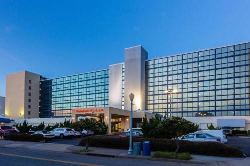Ramada Plaza by Wyndham Virginia Beach Oceanfront in Virginia Beach, USA