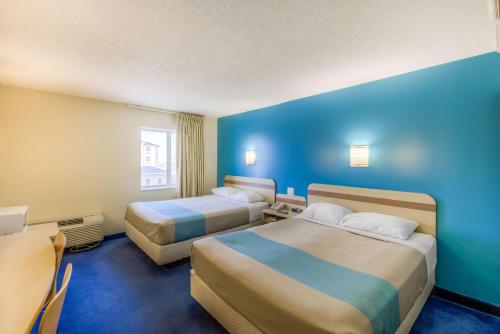 Motel 6-Estevan, SK