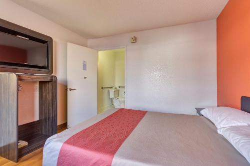 Motel 6-Santa Rosa, CA - South