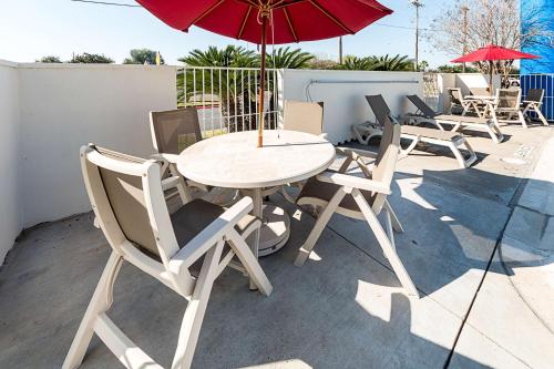 Létesítmények, Motel 6 Mcallen, TX near McAllen Miller nemzetközi repülőtér